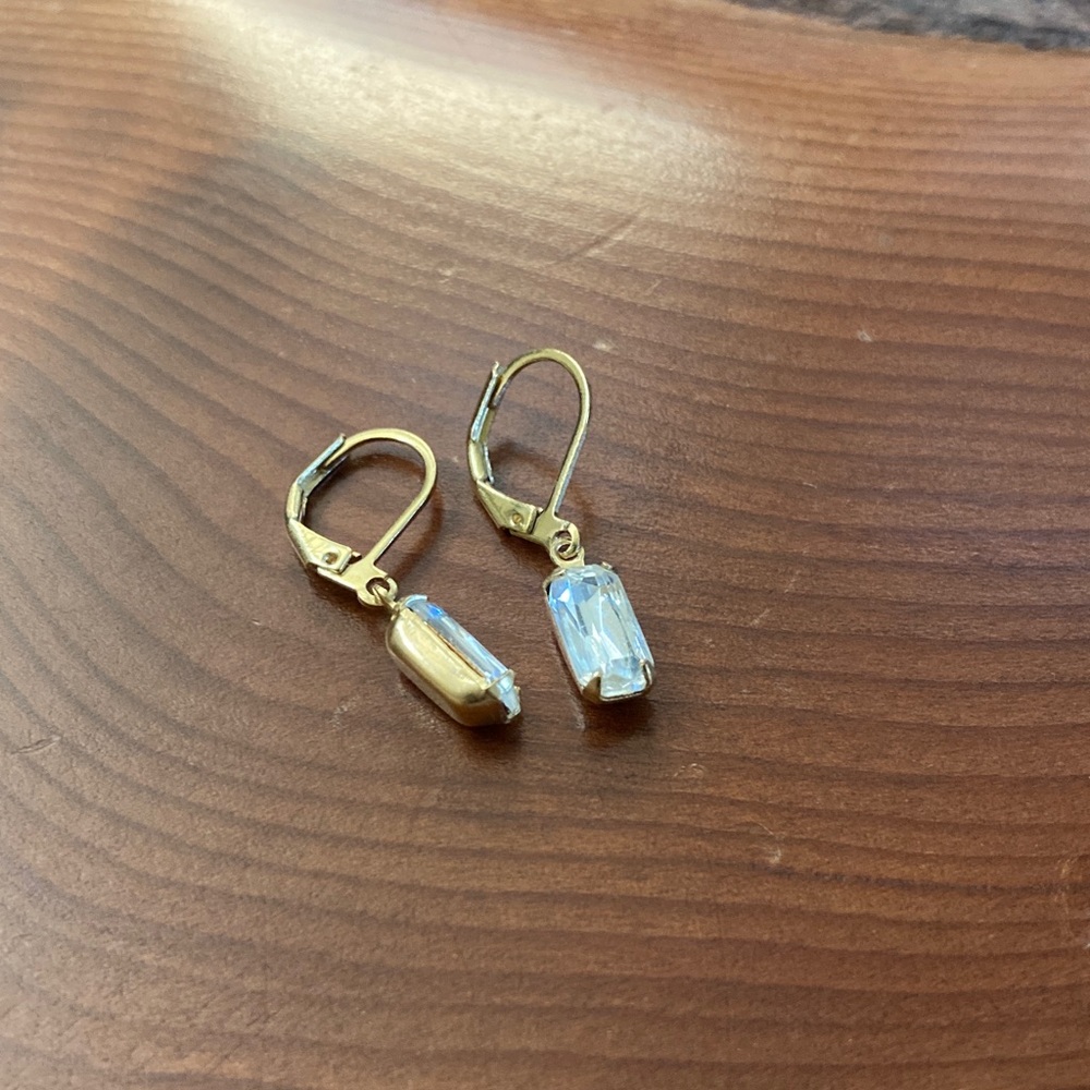 Elegant Gold and Crystal Drop Earrings